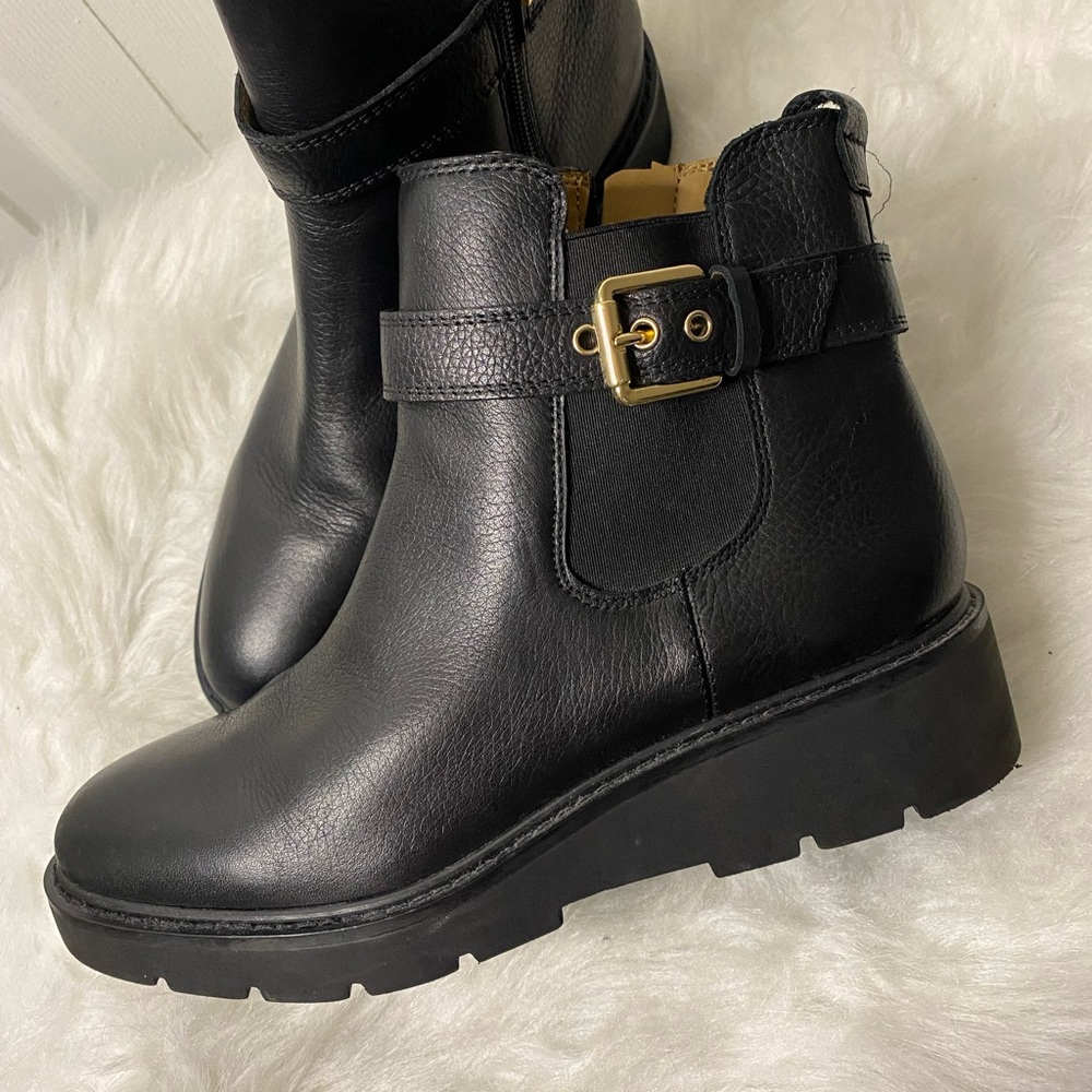 Franco Sarto Meridian Booties Buckle Design At Ankle Boots Size 6 1/2 Narrow